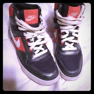 nike air force delta